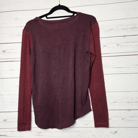 Madewell Two-Tone Asymmetrical Long Sleeve T-Shrt - Picture 4 of 6